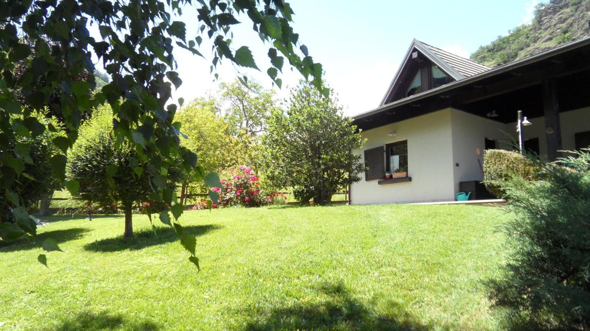 B&B Scotty & Co. Susa Esterno foto